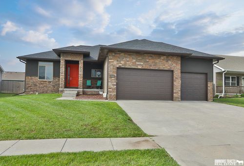 7121 Lilee Ln, Lincoln, NE, 68516-8905 | Card Image