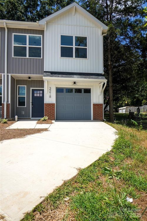 3218 Sam Wilson Rd, Charlotte, NC, 28214-8547 | Card Image
