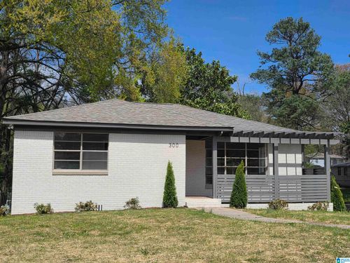 300 16th Ave Sw, BIRMINGHAM, AL, 35211-3810 | Card Image