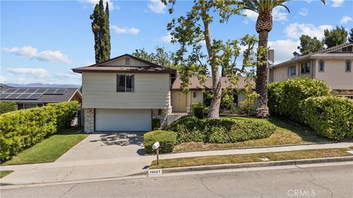 19627 Goldstream Way, Newhall, CA, 91321-2139 | Card Image