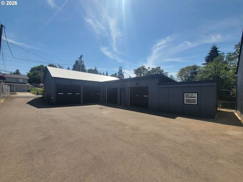 446 Mcclaine St, Silverton, OR, 97381-1921 | Card Image