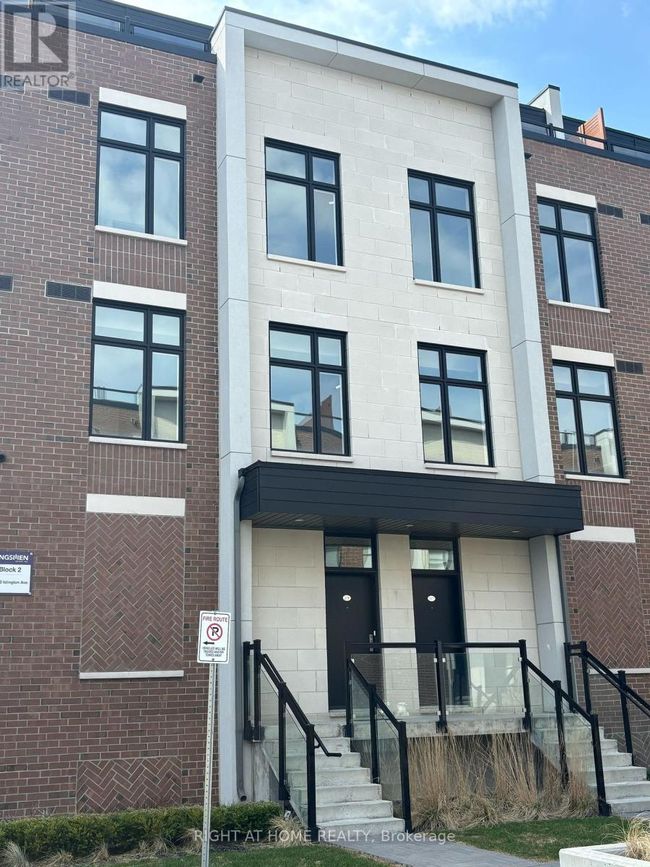 U228 - 9570 N Islington Avenue W, Townhouse with 2 bedrooms, 3 bathrooms and 2 parking in Vaughan (Sonoma Heights) ON | Image 4