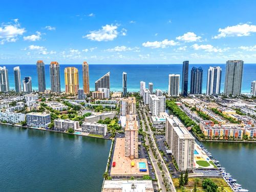 212-251 174th St, Sunny Isles Beach, FL, 33160-3354 | Card Image