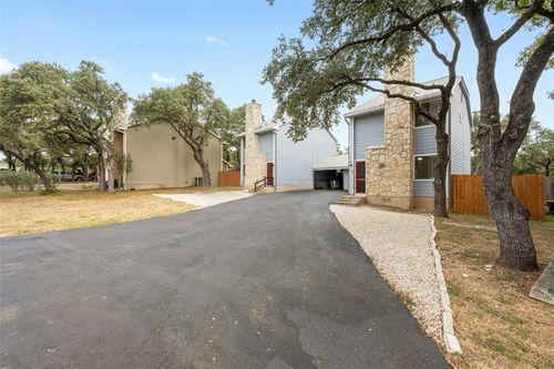 2-8 Brookmeadow Dr, Wimberley, TX, 78676-2611 | Card Image