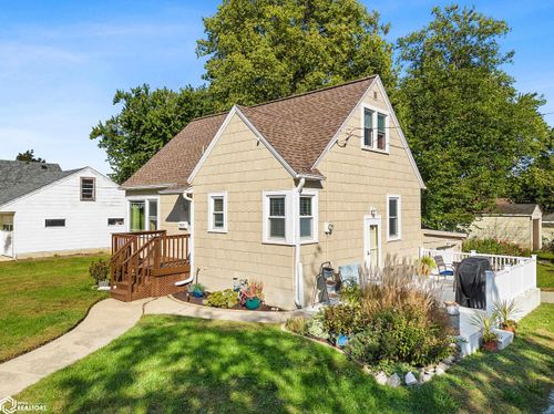 512 17th St Se, Mason City, IA, 50401-6012 | Card Image