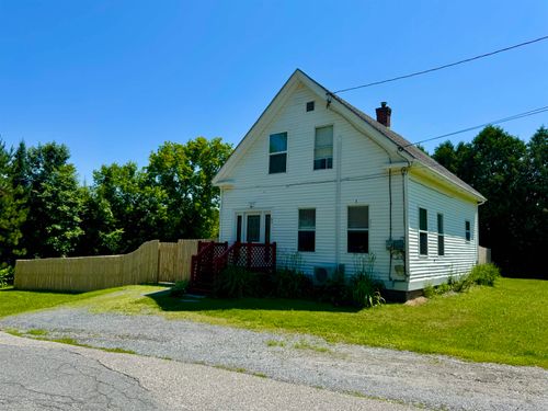 63 Cobblestone Aly, Bradford, VT, 05033-9197 | Card Image