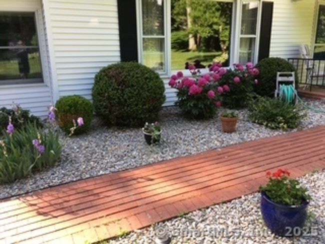 337 Wauregan Rd, House other with 3 bedrooms, 2 bathrooms and 8 parking in Killingly CT | Image 29
