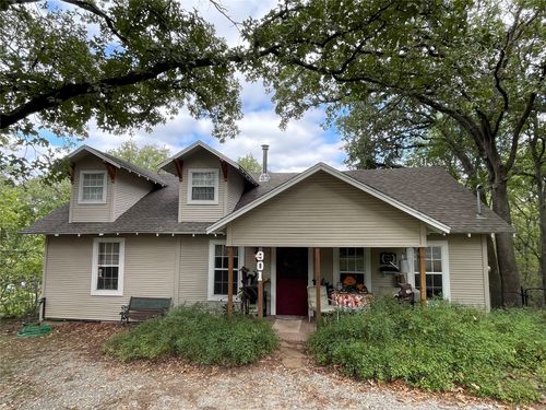 901 Old State Ln, Denison, TX, 75020-5321 | Card Image