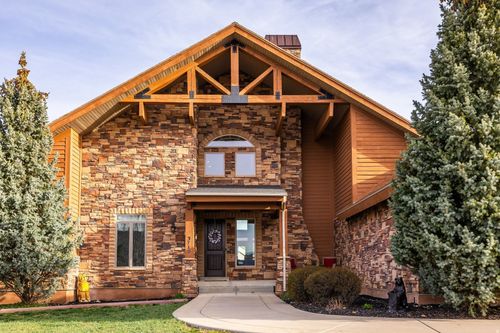 3710 N Foothill Ln, Eden, UT, 84310-9561 | Card Image