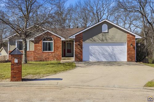 5225 Nw Arroyo Ct, Topeka, KS, 66618-3151 | Card Image