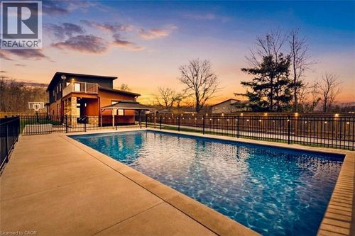 1887 Dominion Rd, Ridgeway, ON, L0S1N0 | Card Image