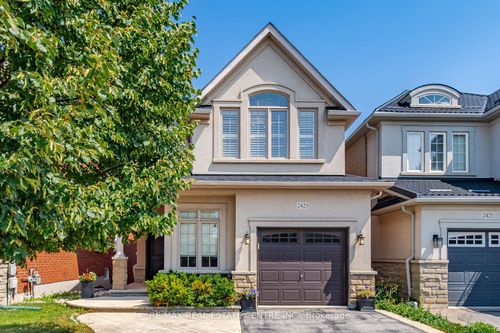 2425 Quetico Cres, Oakville, ON, L6M0R4 | Card Image