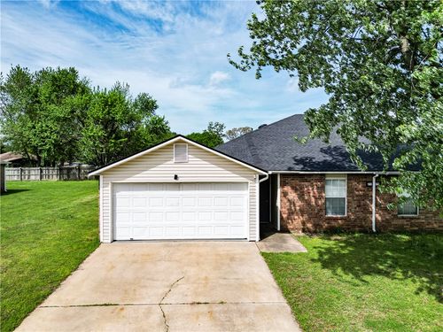 1665 N Boxley Ave, Fayetteville, AR, 72704-5551 | Card Image