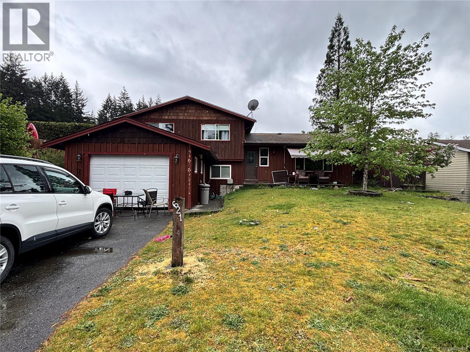 Residential in Gold River