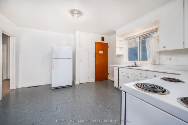 495 Wentworth Ave, House other with 3 bedrooms, 2 bathrooms and 3 parking in Ottawa ON | Image 13