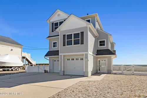 29 Toms Ct, LITTLE EGG HARBOR TWP, NJ, 08087-1117 | Card Image