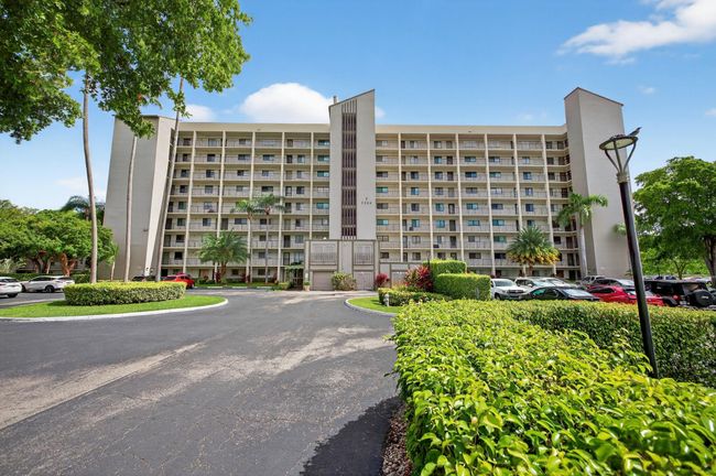 APT-505 - 2205 S Cypress Bend Dr, Condo with 2 bedrooms, 2 bathrooms and null parking in Pompano Beach FL | Image 75