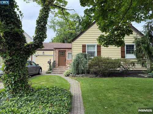 48 New York Ave, Metuchen, NJ, 08840-2140 | Card Image