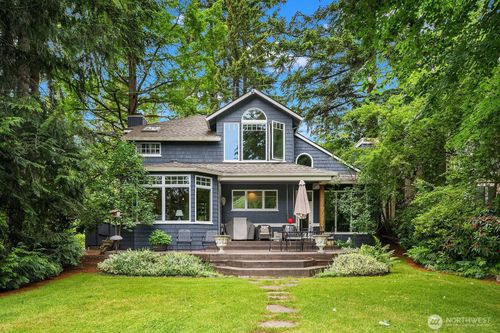 2459 215th Ave Se, Sammamish, WA, 98075-9551 | Card Image