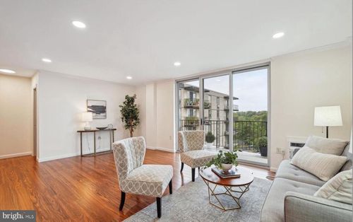 apt-915-3245 Rio Dr, FALLS CHURCH, VA, 22041-2124 | Card Image