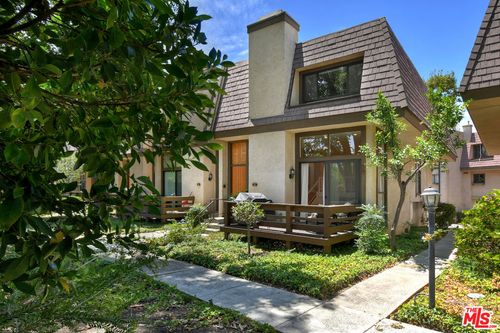 123-9000 Vanalden Ave, Northridge, CA, 91324-4837 | Card Image