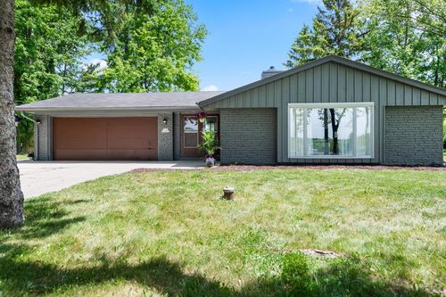 W132N12072 Mary Buth Lane, Germantown, WI, 53022 | Card Image