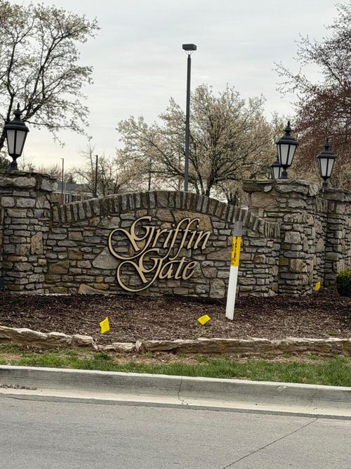 1851 Bridgestone Dr, Lexington, KY, 40511-2318 | Card Image