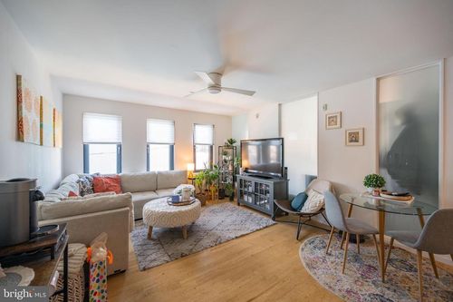 unit-203-152 W Laurel Street, PHILADELPHIA, PA, 19123 | Card Image