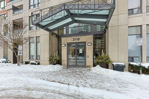 211-310 Red Maple Rd, Richmond Hill, ON, L4C0T7 | Card Image