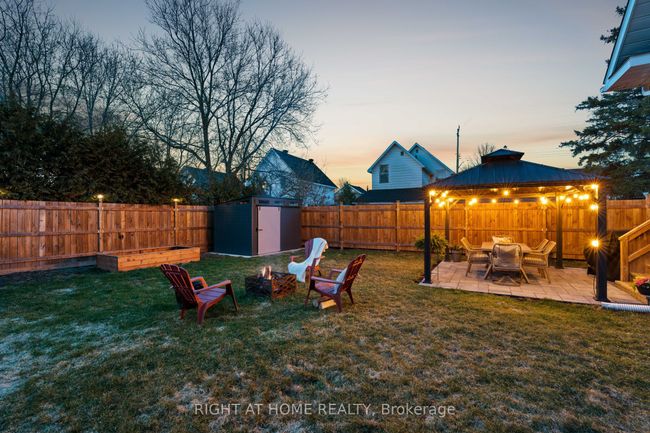 74 Vancourtland St N, House other with 3 bedrooms, 3 bathrooms and 2 parking in Arnprior ON | Image 40
