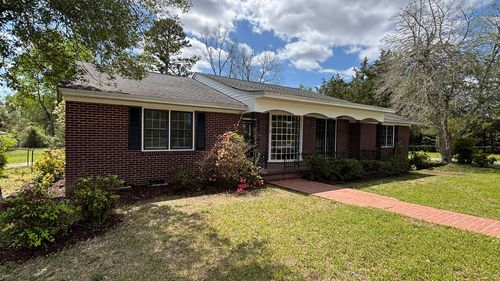 421 River Dr, Rowesville, SC, 29133-9468 | Card Image