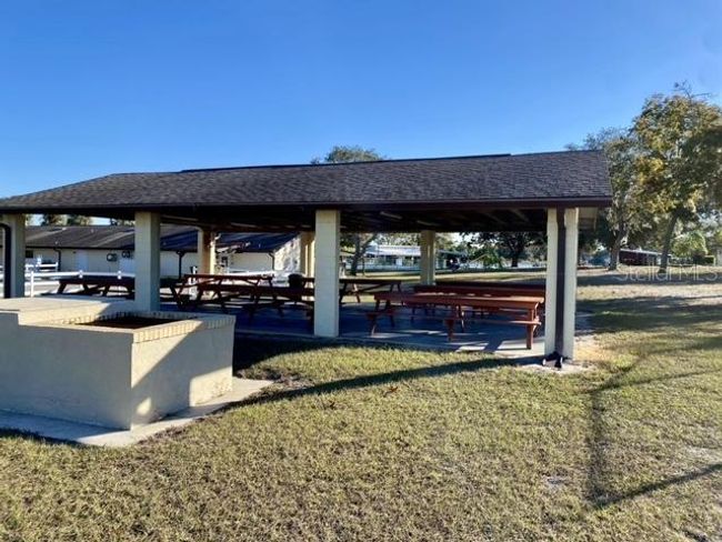 9486 Gray Fox Dr, House other with 2 bedrooms, 2 bathrooms and null parking in WEEKI WACHEE FL | Image 36