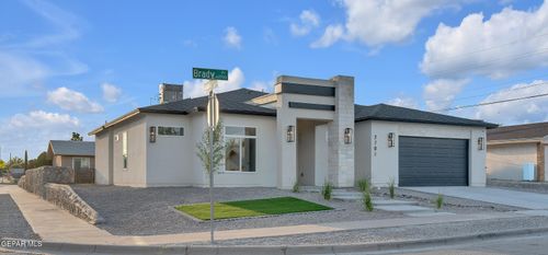 2701 Brady Pl, El Paso, TX, 79935-1701 | Card Image
