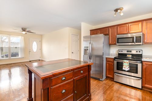 3208 Mayer Ln, Nashville, TN, 37218-3143 | Card Image