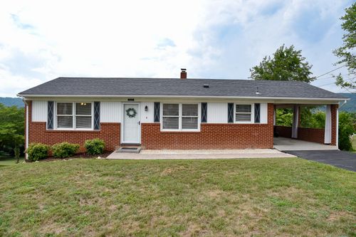 321 Orchard Dr, Daleville, VA, 24083-2553 | Card Image