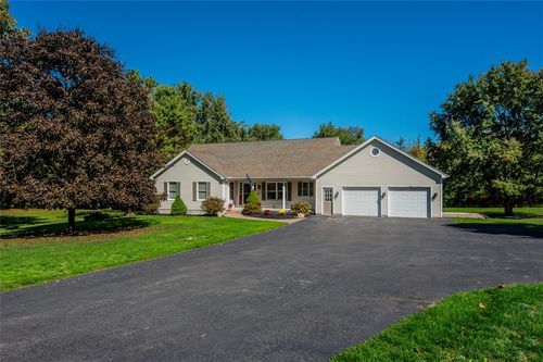 134 Paddy Ln, Macedon, NY, 14502-8952 | Card Image