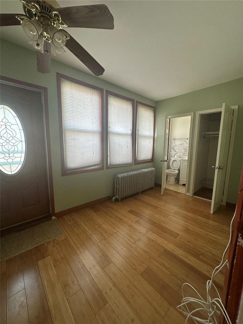 222 100th Ave, Queens Village, NY, 11429-1634 | Card Image