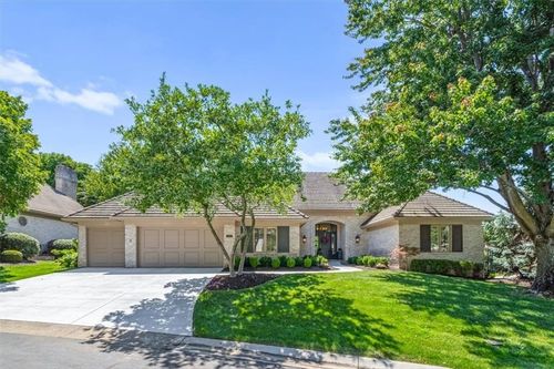 2149 W 114th Ter, Leawood, KS, 66211-3063 | Card Image