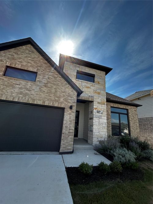 612 Echo Pass, Liberty Hill, TX, 78642-2753 | Card Image