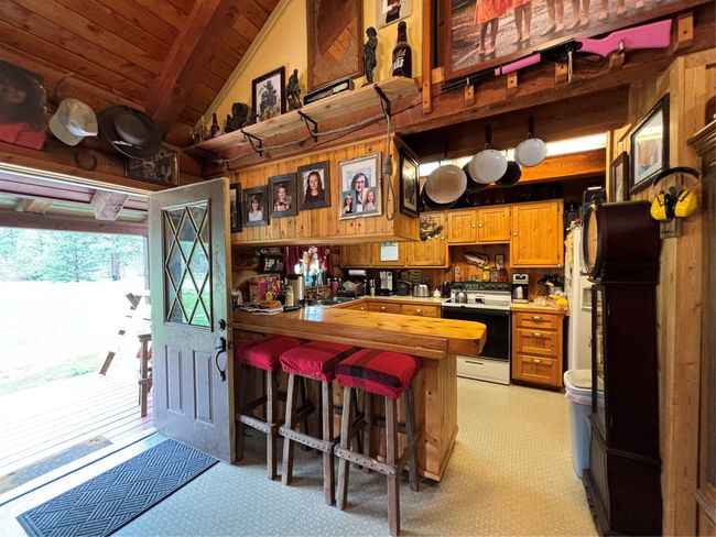Kitchen Bar | Image 9