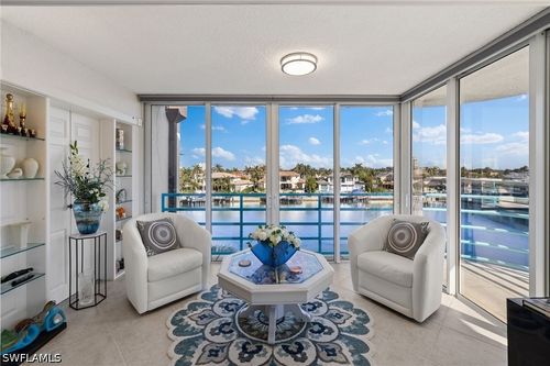 3-341-255 Park Shore Dr, NAPLES, FL, 34103-2656 | Card Image
