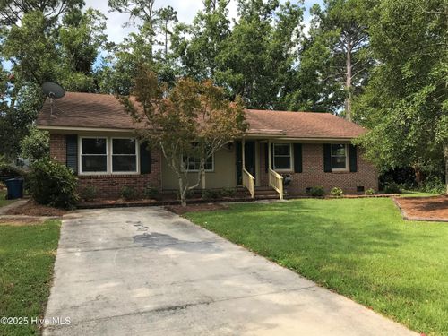 518 Brynn Marr Rd, Jacksonville, NC, 28546-7718 | Card Image