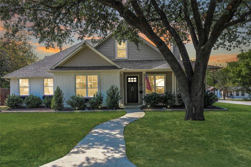 907 Florence St, Mckinney, TX, 75069-2949 | Card Image