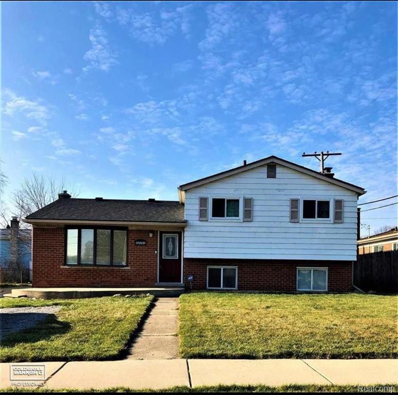 Ryan Rd, Warren, MI 48092