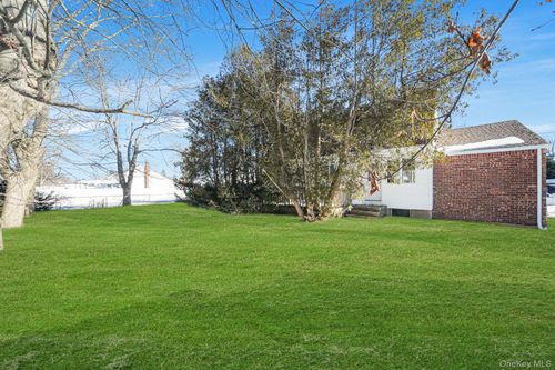 182 W 17th St, Deer Park, NY, 11729-4913 | Card Image