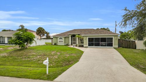 844 Sw Hamberland Ave, Port St. Lucie, FL, 34953-5628 | Card Image
