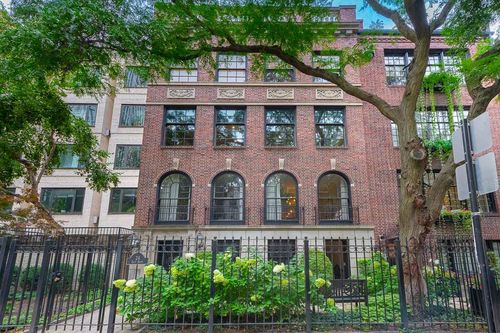 2-24 Scott St, Chicago, IL, 60610-2384 | Card Image