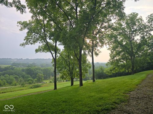 5143 N Hogan Rd, Aurora, IN, 47001-8781 | Card Image