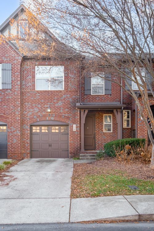 120 Ambassador Pvt Cir, Hendersonville, TN, 37075-2490 | Card Image