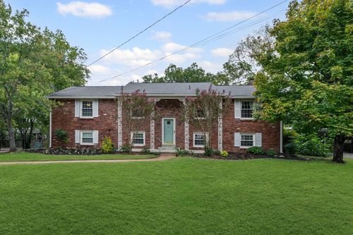 934 Neuhoff Ln, Nashville, TN, 37205-4125 | Card Image